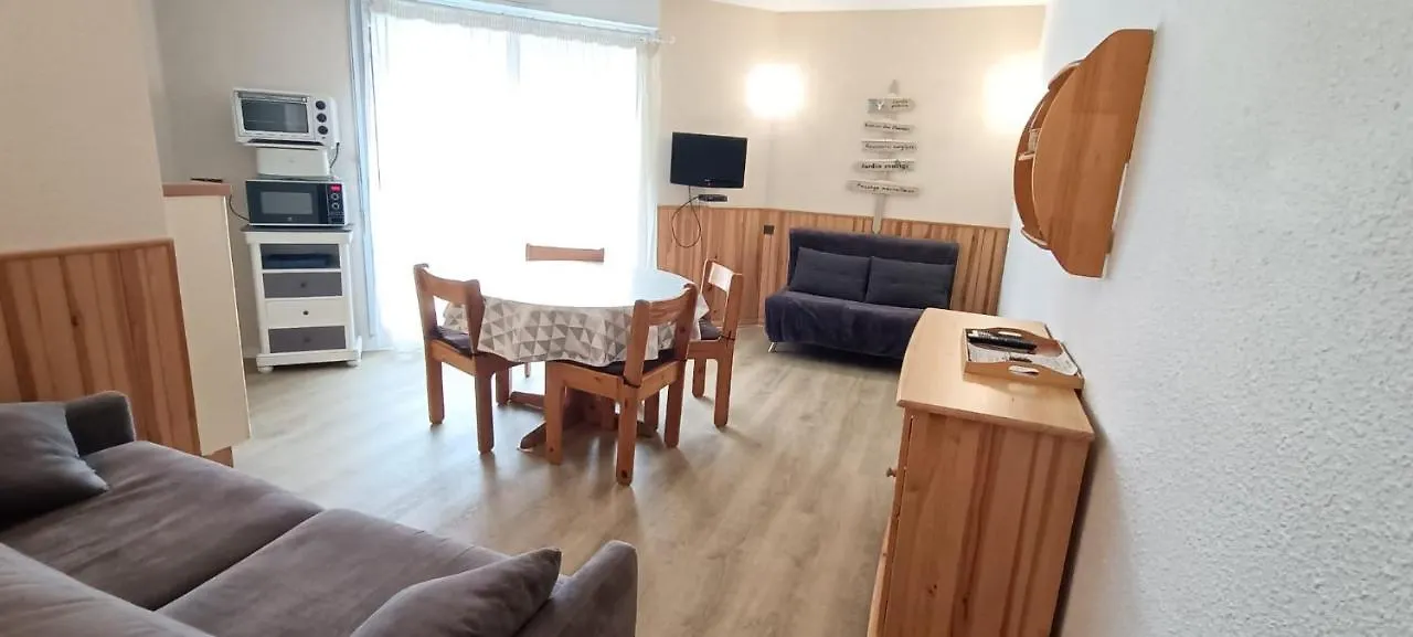 Cauterets Centre - Residence Le Marcadau 1 0*,  France